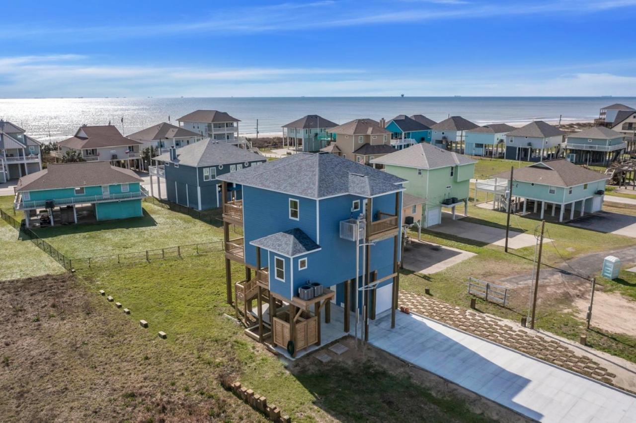 Birds Eye View Home Crystal Beach Exterior photo